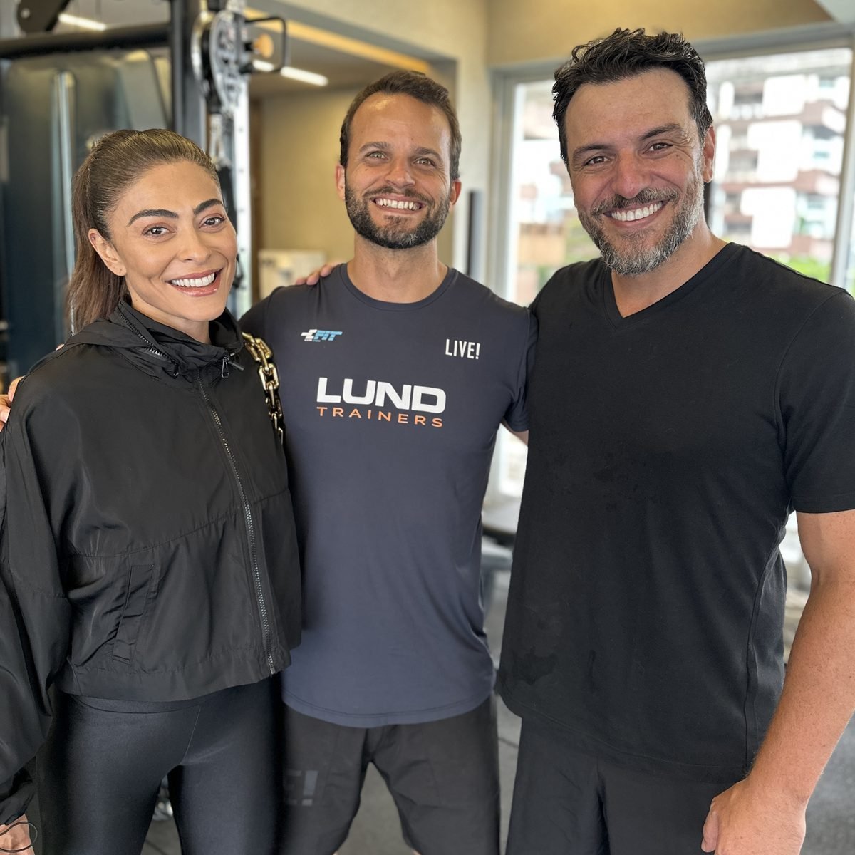 Juliana Paes no Studio Lund Trainers com Rafa Lund
